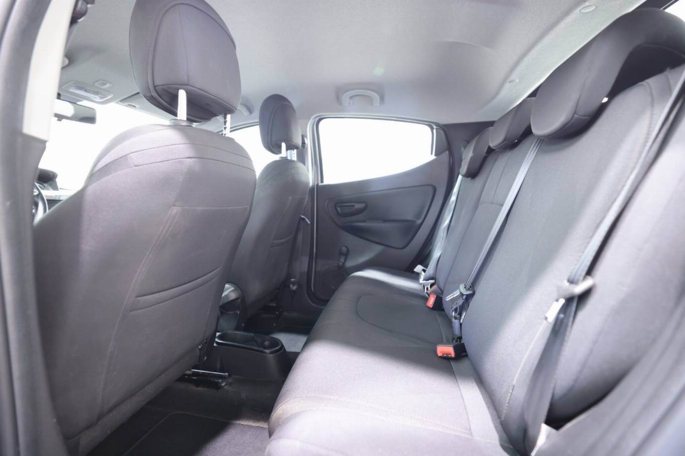 LANCIA Ypsilon 28