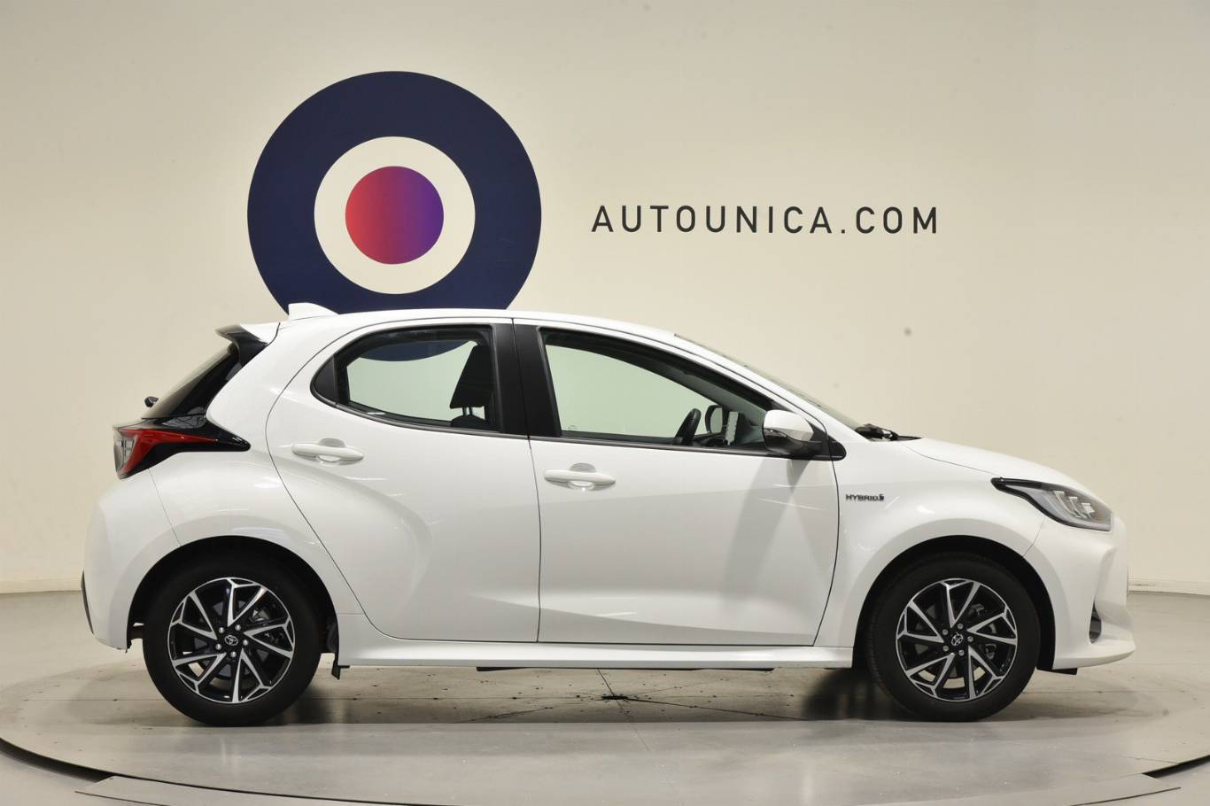 TOYOTA Yaris 30