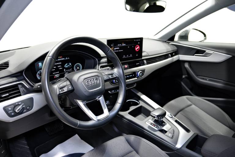 AUDI A4 5