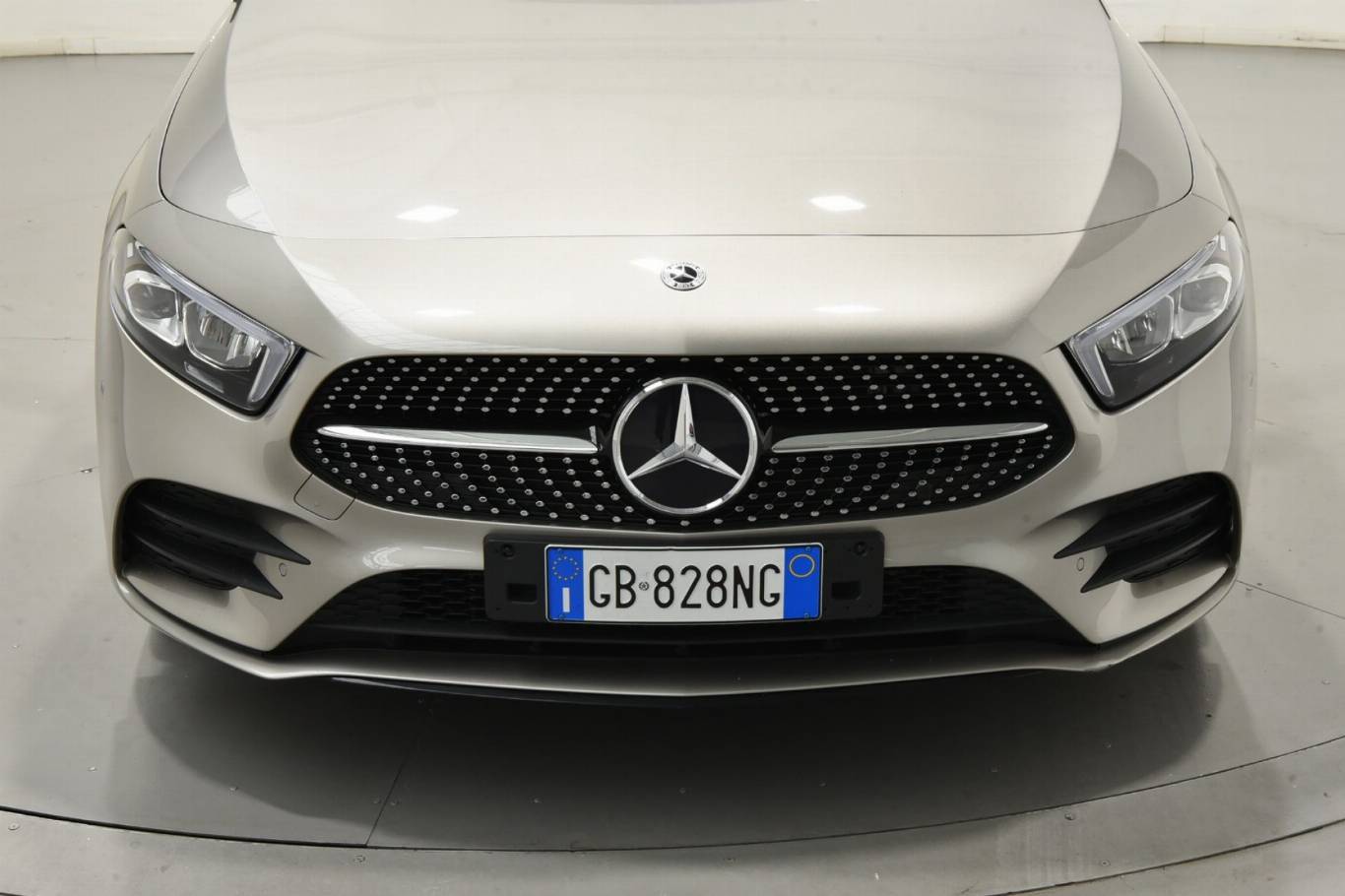 MERCEDES-BENZ A 250 44