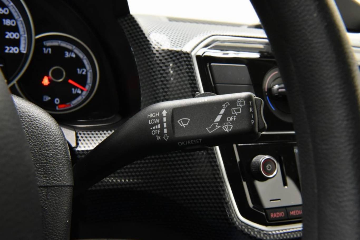 VOLKSWAGEN Up! 26