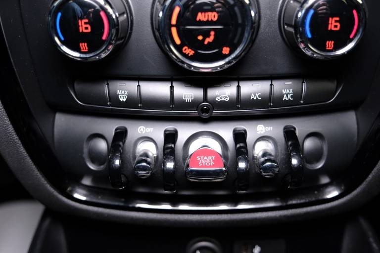 MINI Cooper Clubman 26