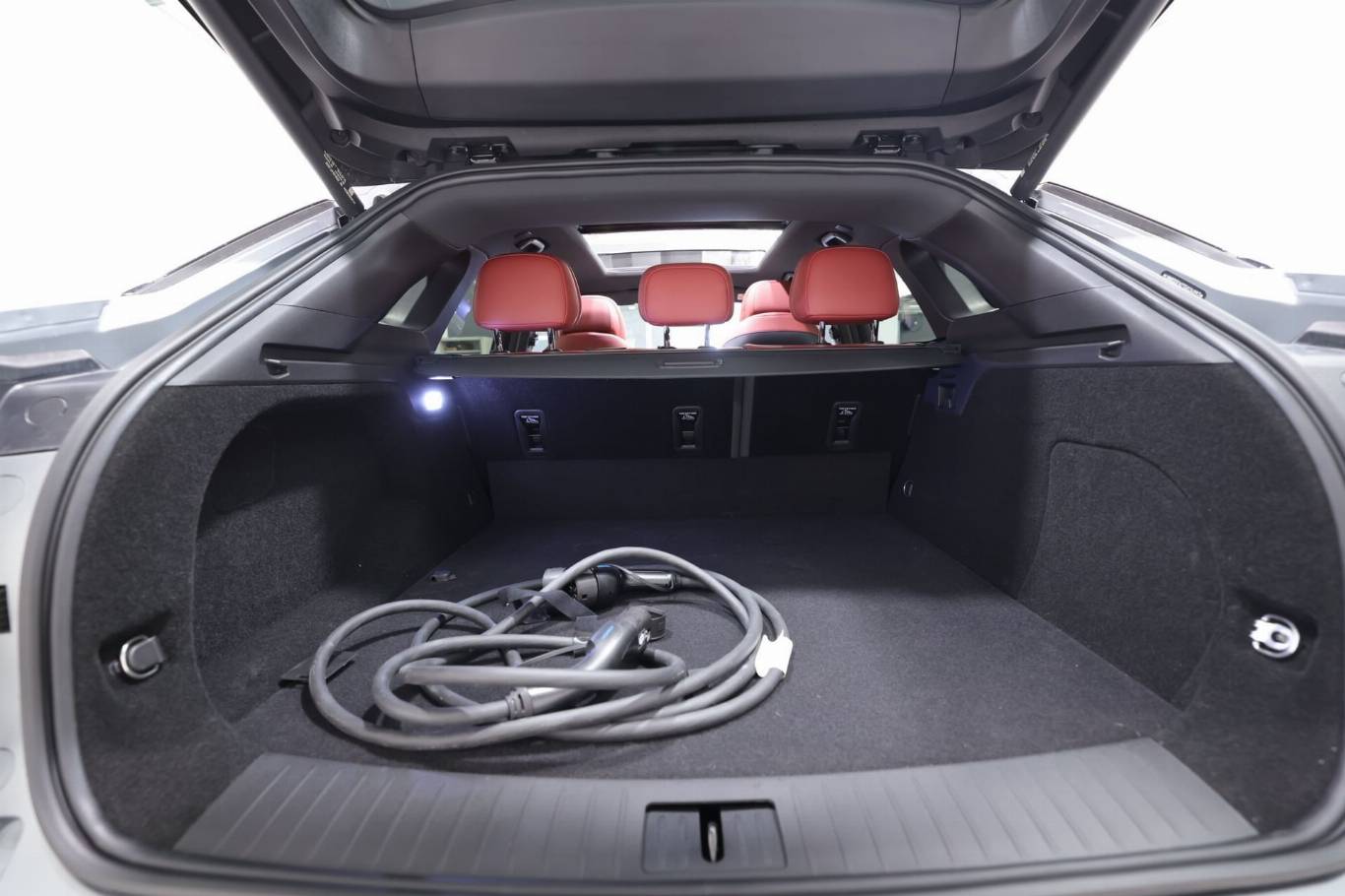 OMODA Omoda 9 Superhybrid 75