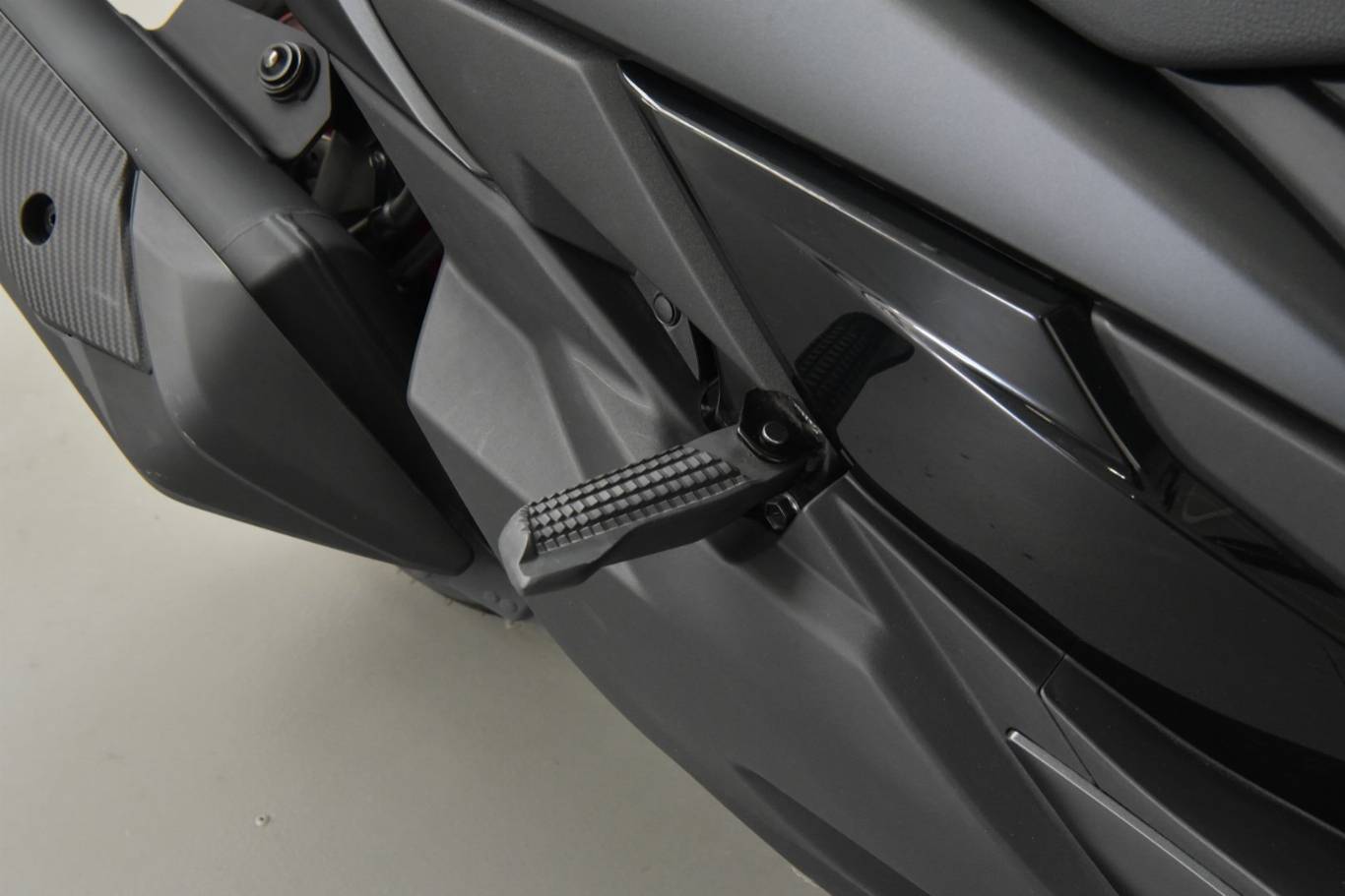 SUZUKI Burgman AN 400 41