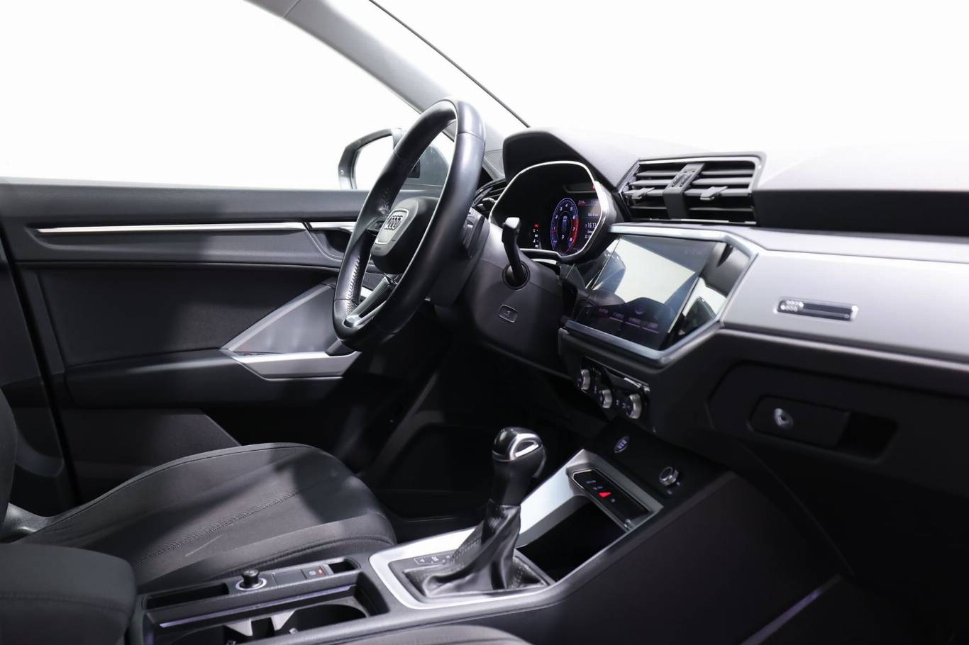 AUDI Q3 49
