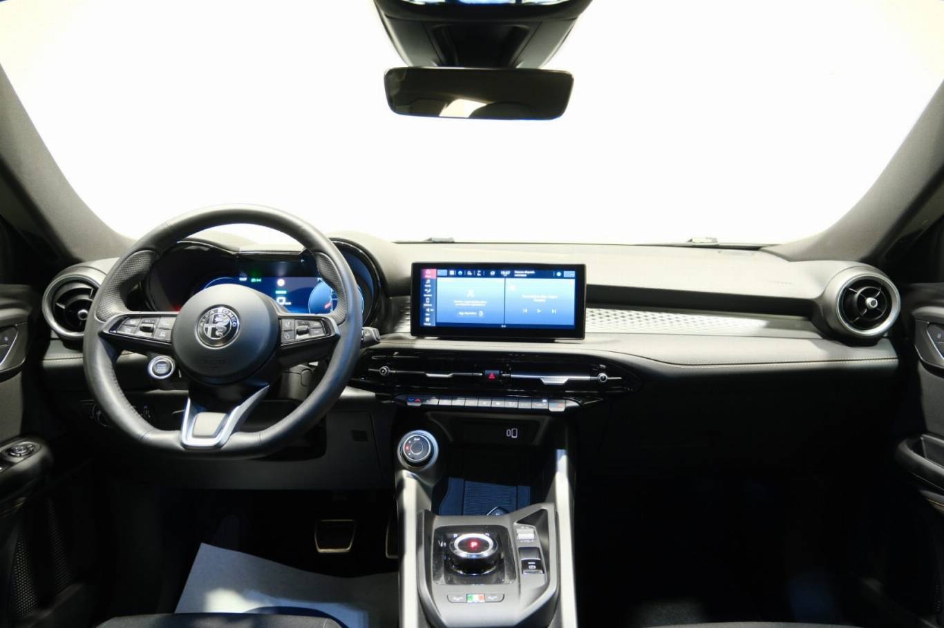 ALFA ROMEO Tonale 10