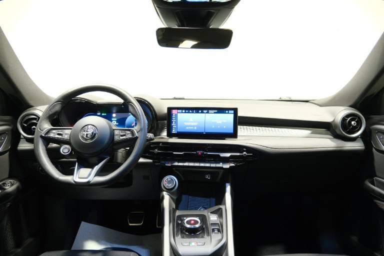 ALFA ROMEO Tonale 10