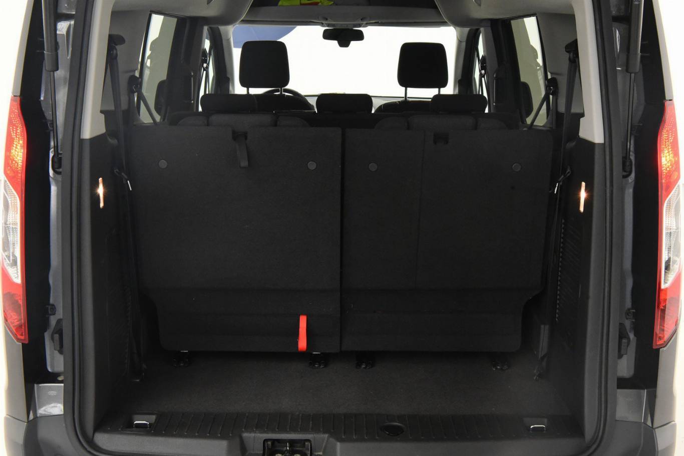 FORD Tourneo Connect 13