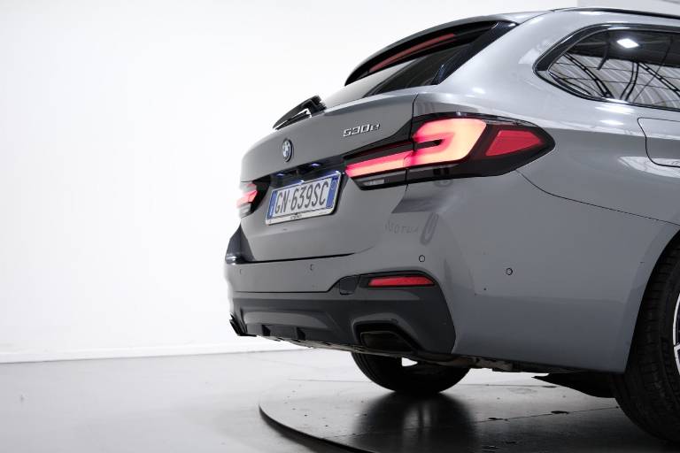 BMW 530 53