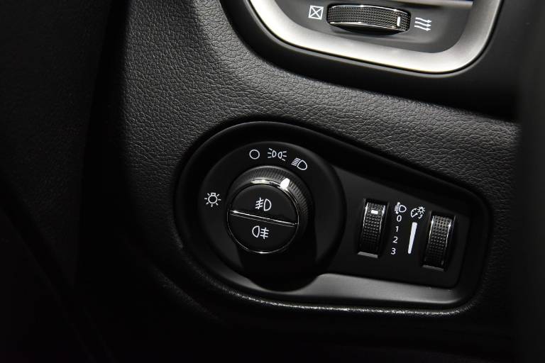 JEEP Renegade 23