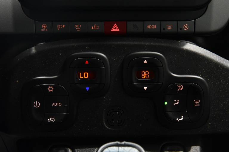FIAT Panda Cross 11