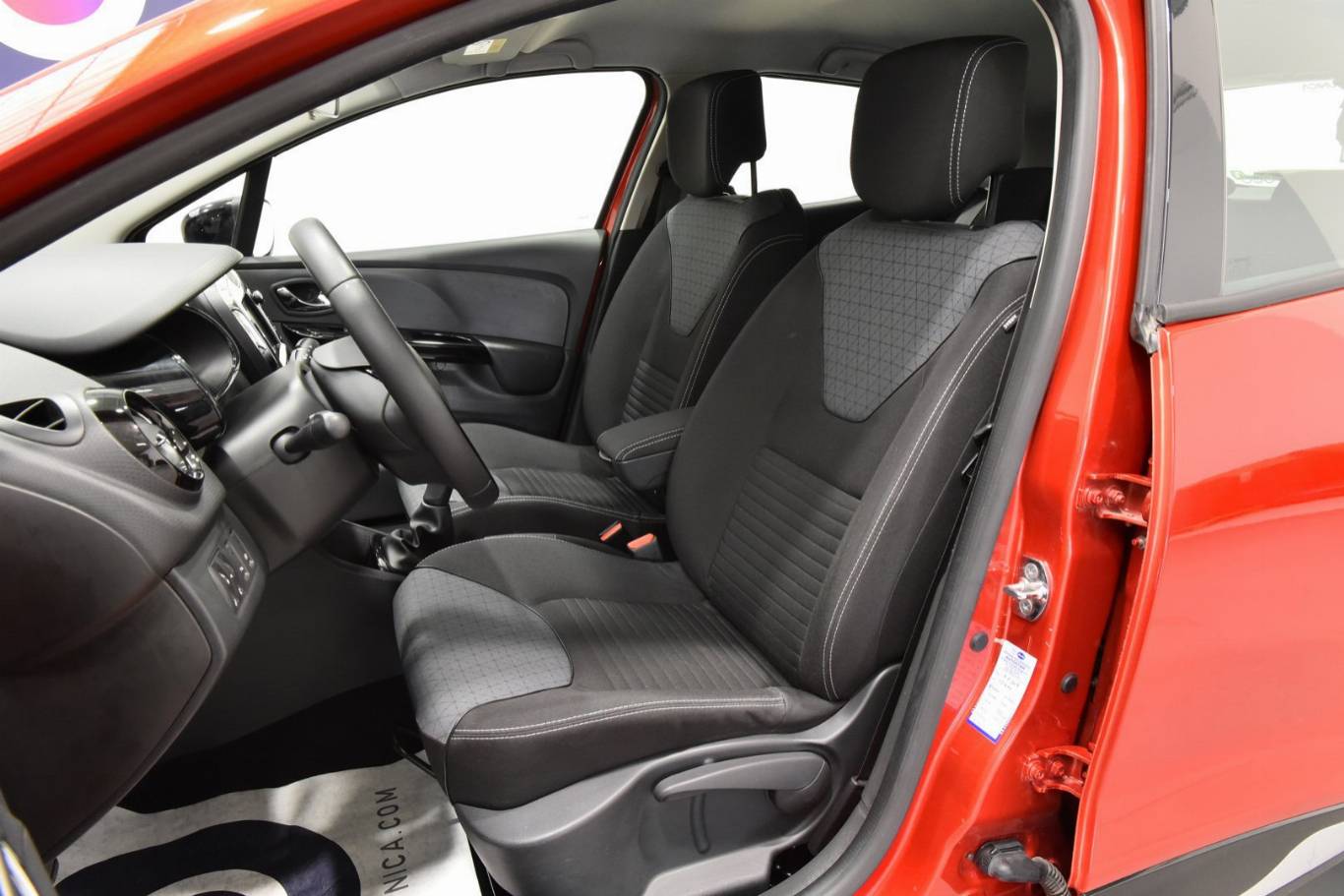 RENAULT Clio 4
