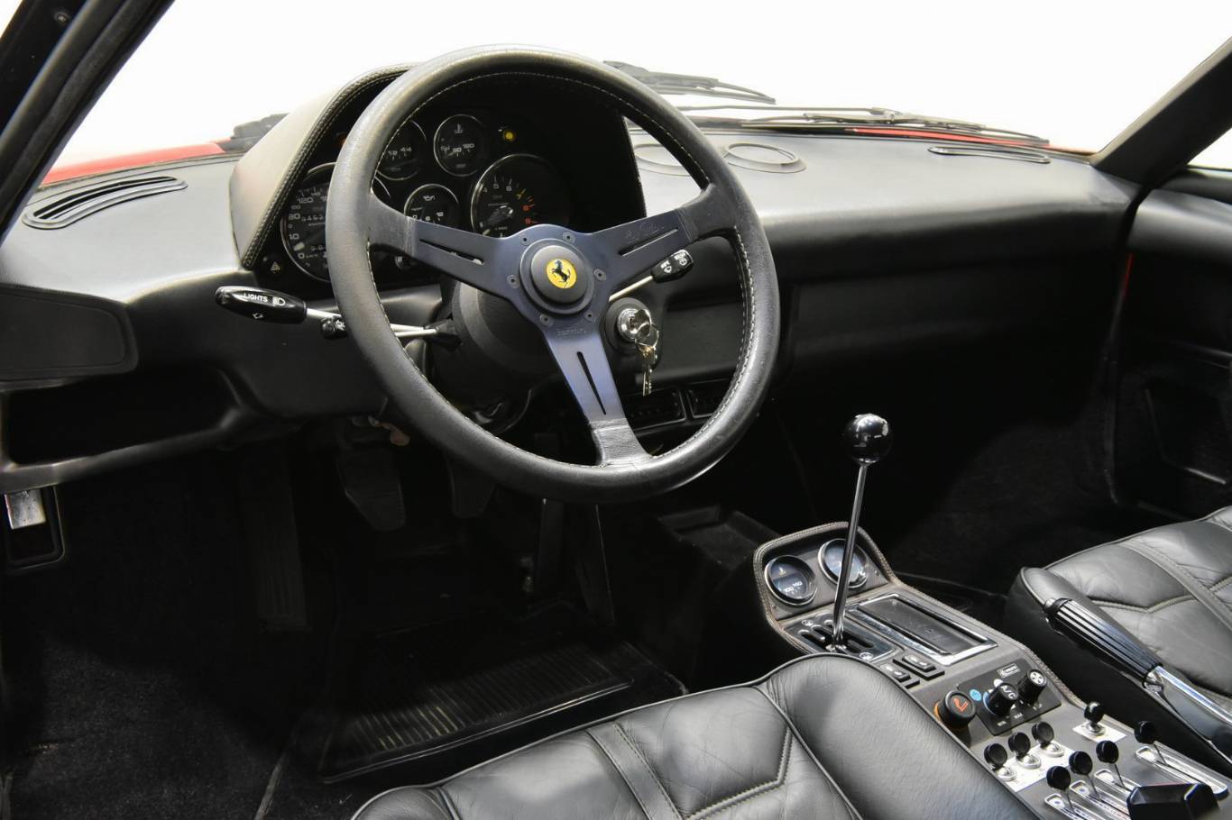 FERRARI 308 3