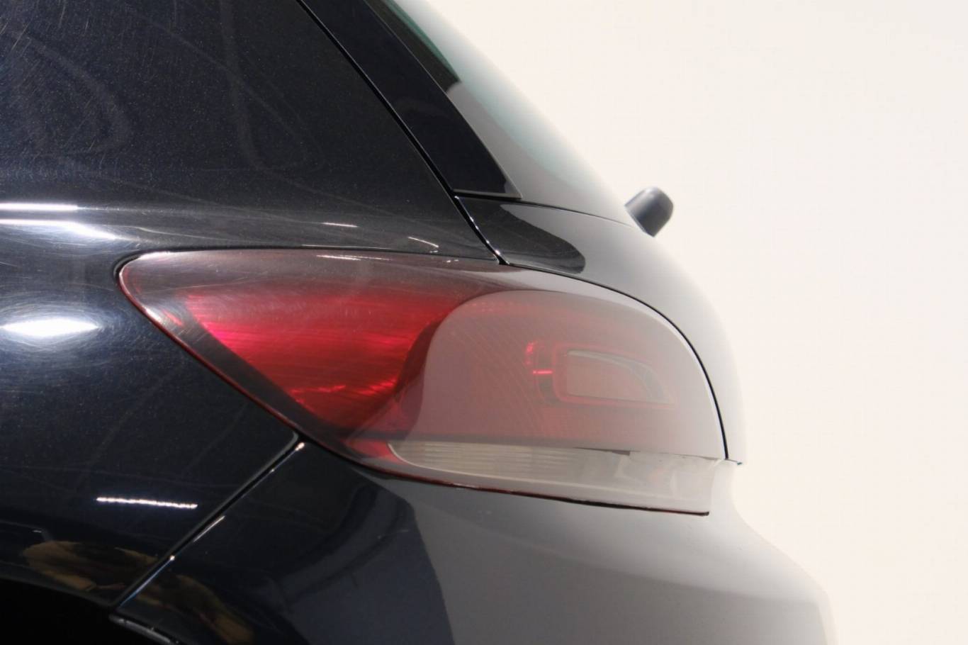 VOLKSWAGEN Scirocco 36