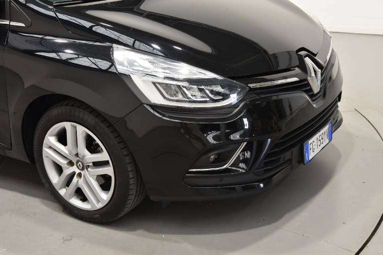 RENAULT Clio 39
