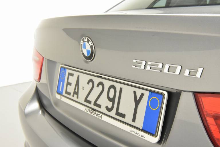 BMW 320 64
