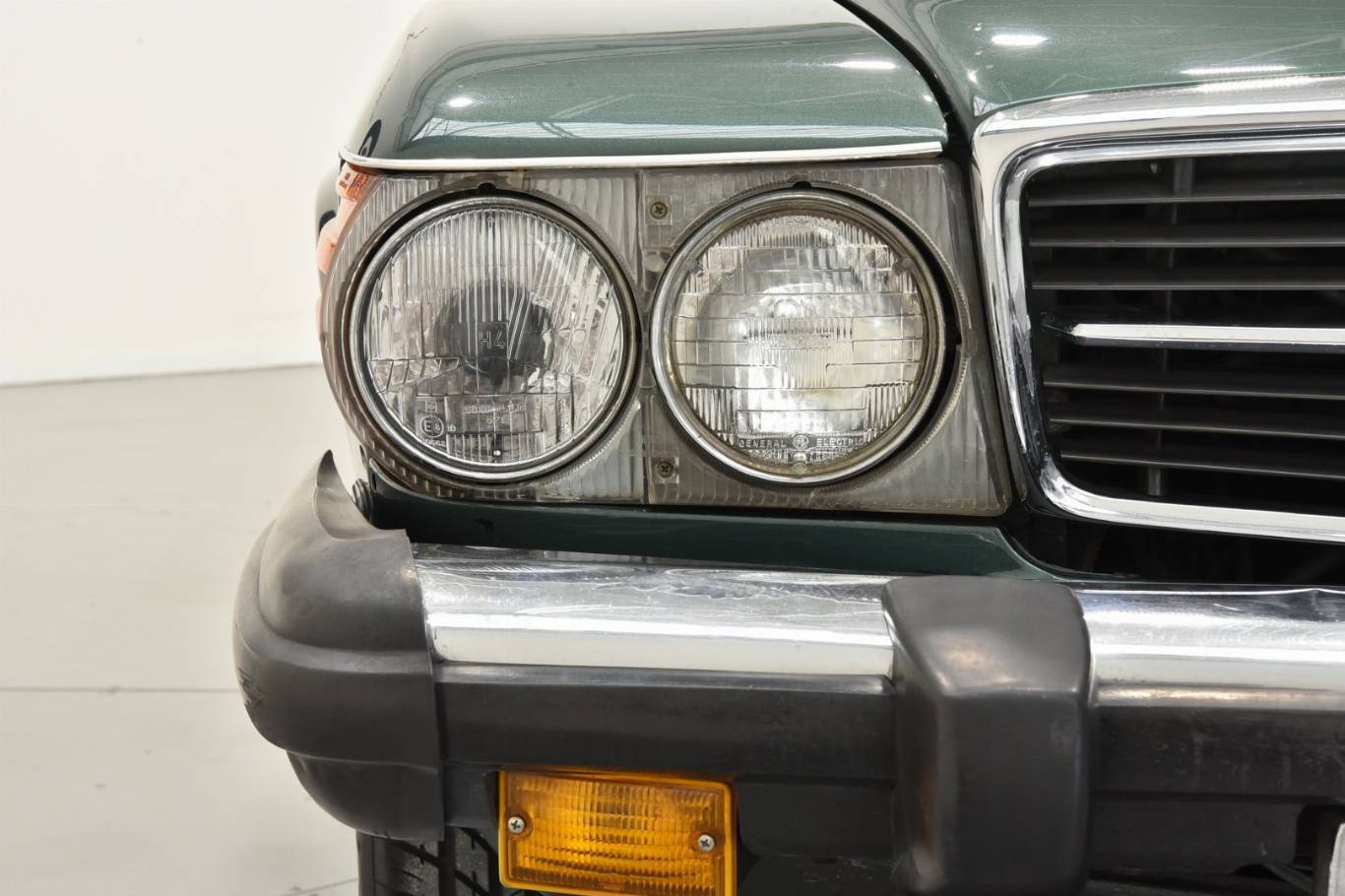 MERCEDES-BENZ SL 380 47