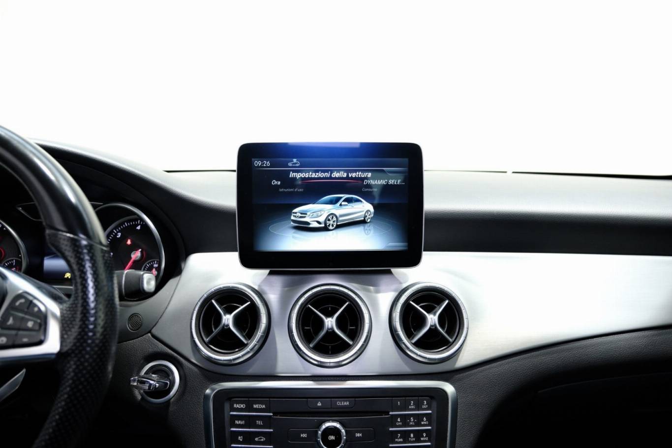 MERCEDES-BENZ CLA 220 24