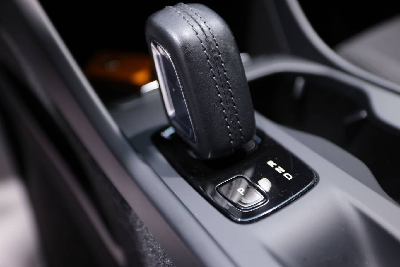 VOLVO XC40 29
