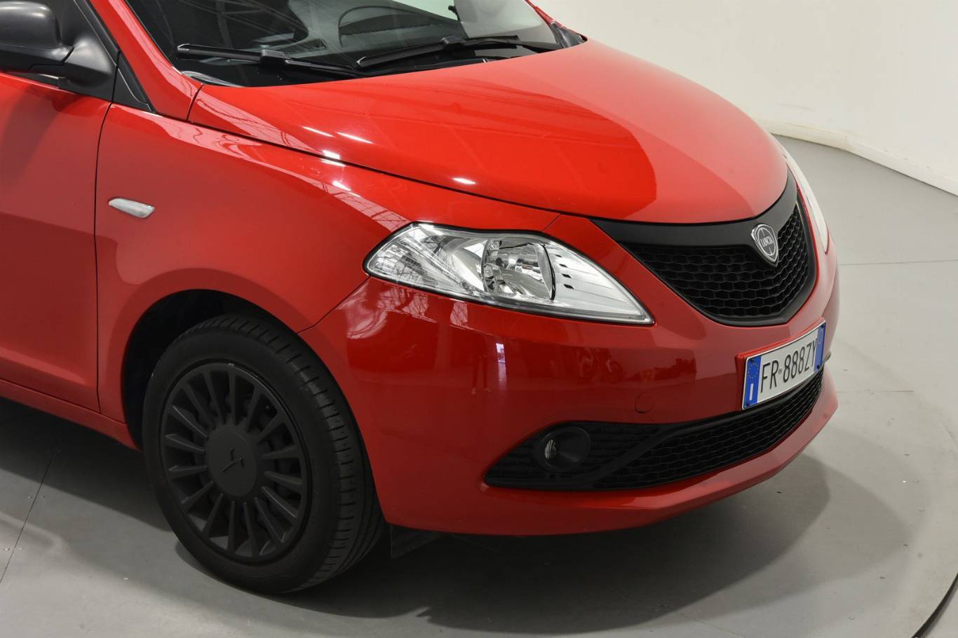 LANCIA Ypsilon 9