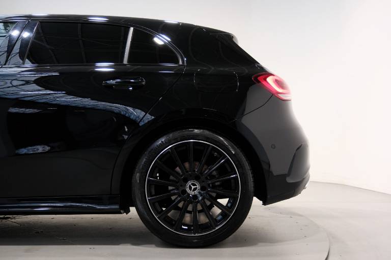 MERCEDES-BENZ A 200 46