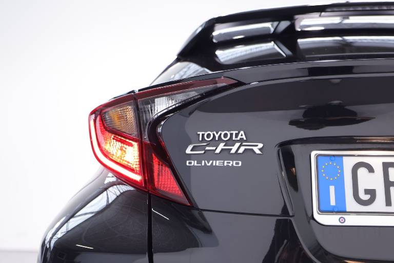 TOYOTA C-HR 45