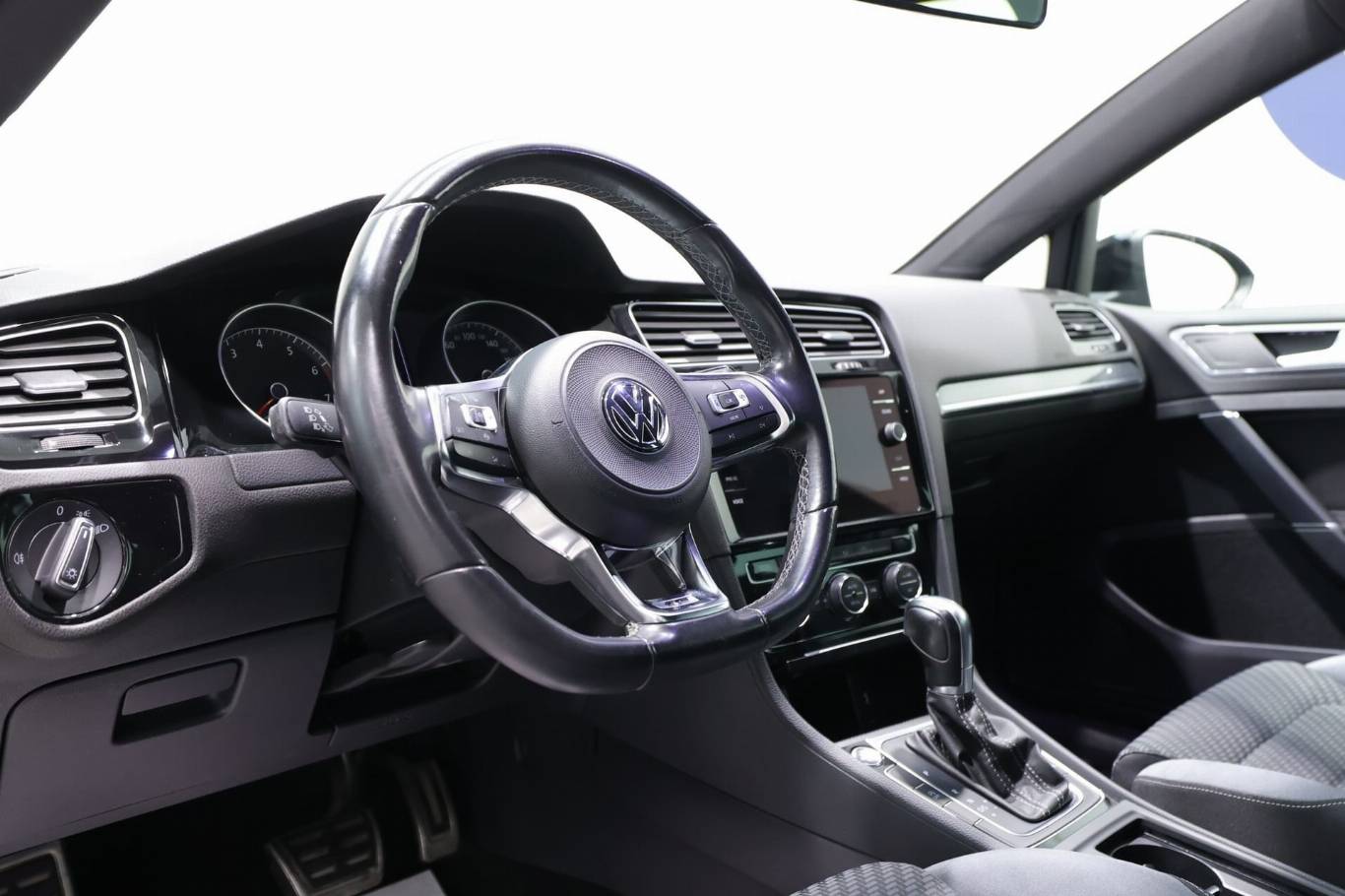 VOLKSWAGEN Golf 5