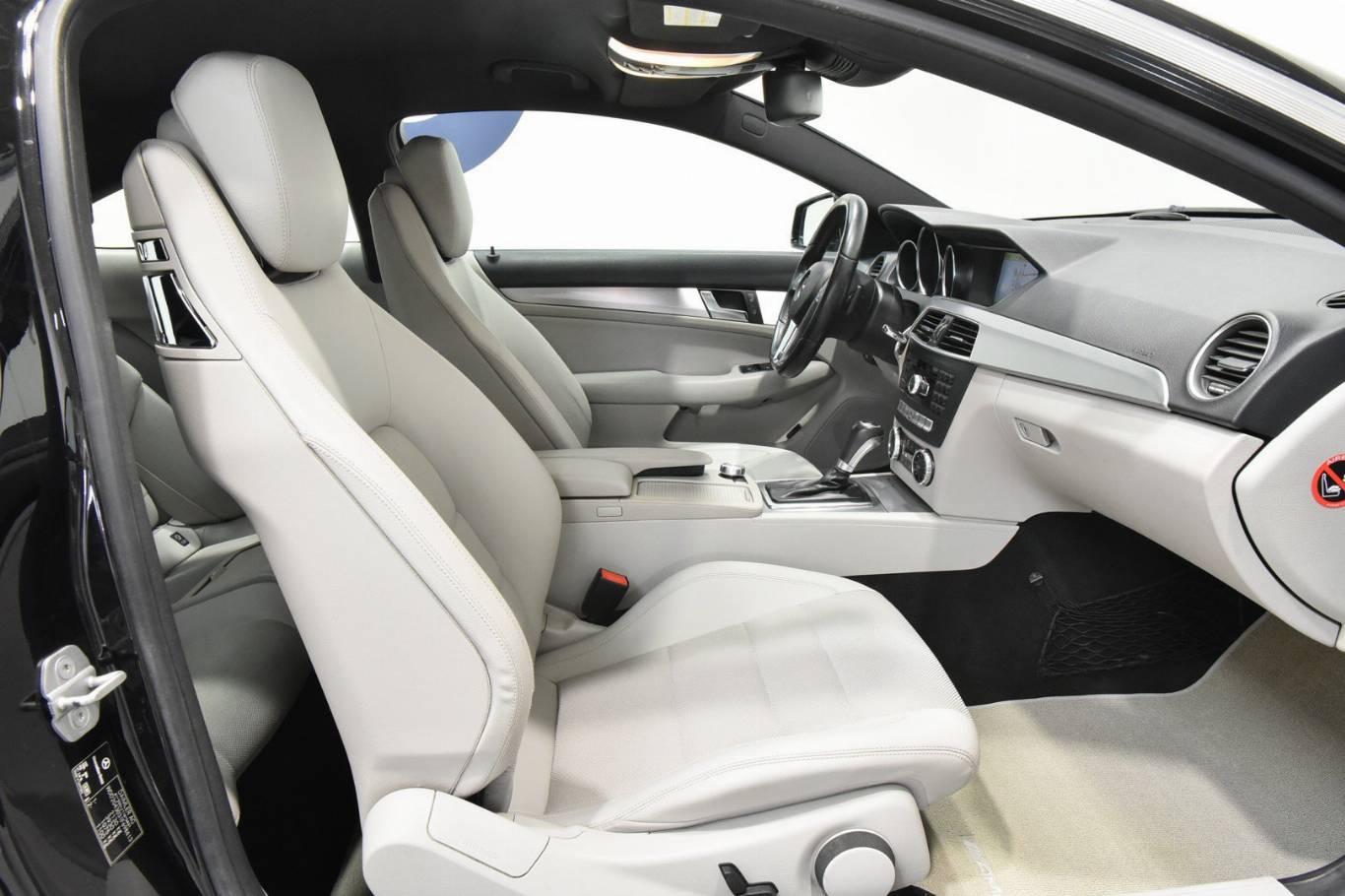 MERCEDES-BENZ C 250 21