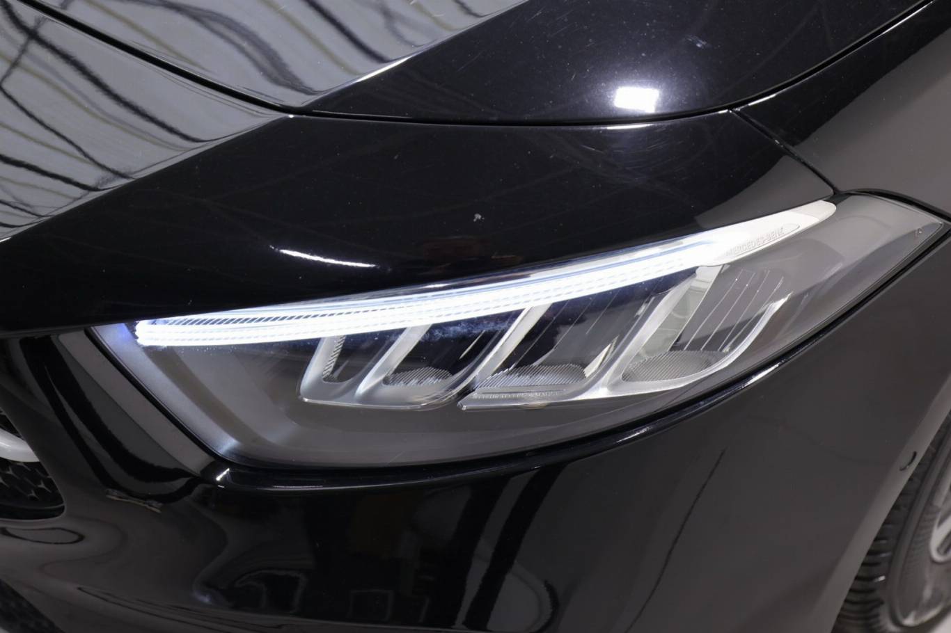 MERCEDES-BENZ A 180 48