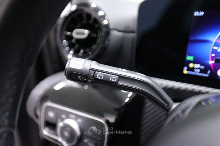 MERCEDES-BENZ Classe A 24