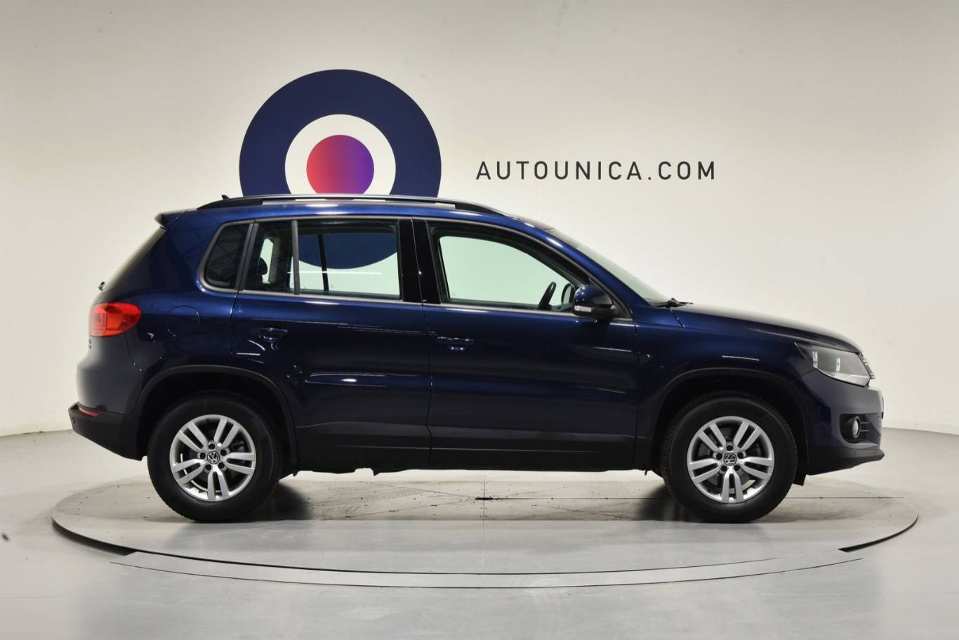 VOLKSWAGEN Tiguan 29