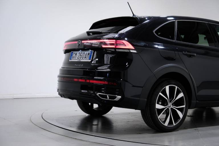 VOLKSWAGEN Taigo 52