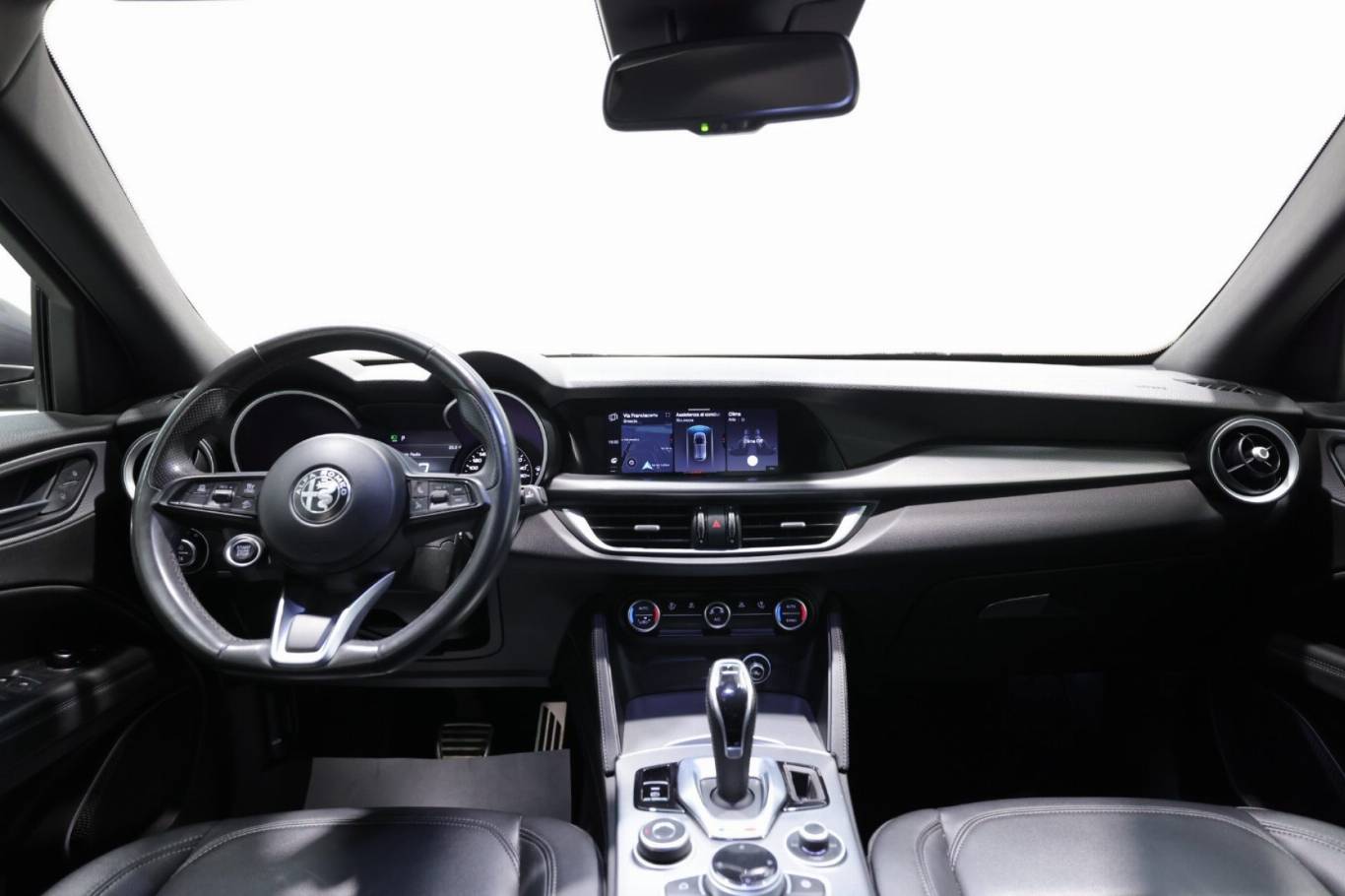 ALFA ROMEO Stelvio 10