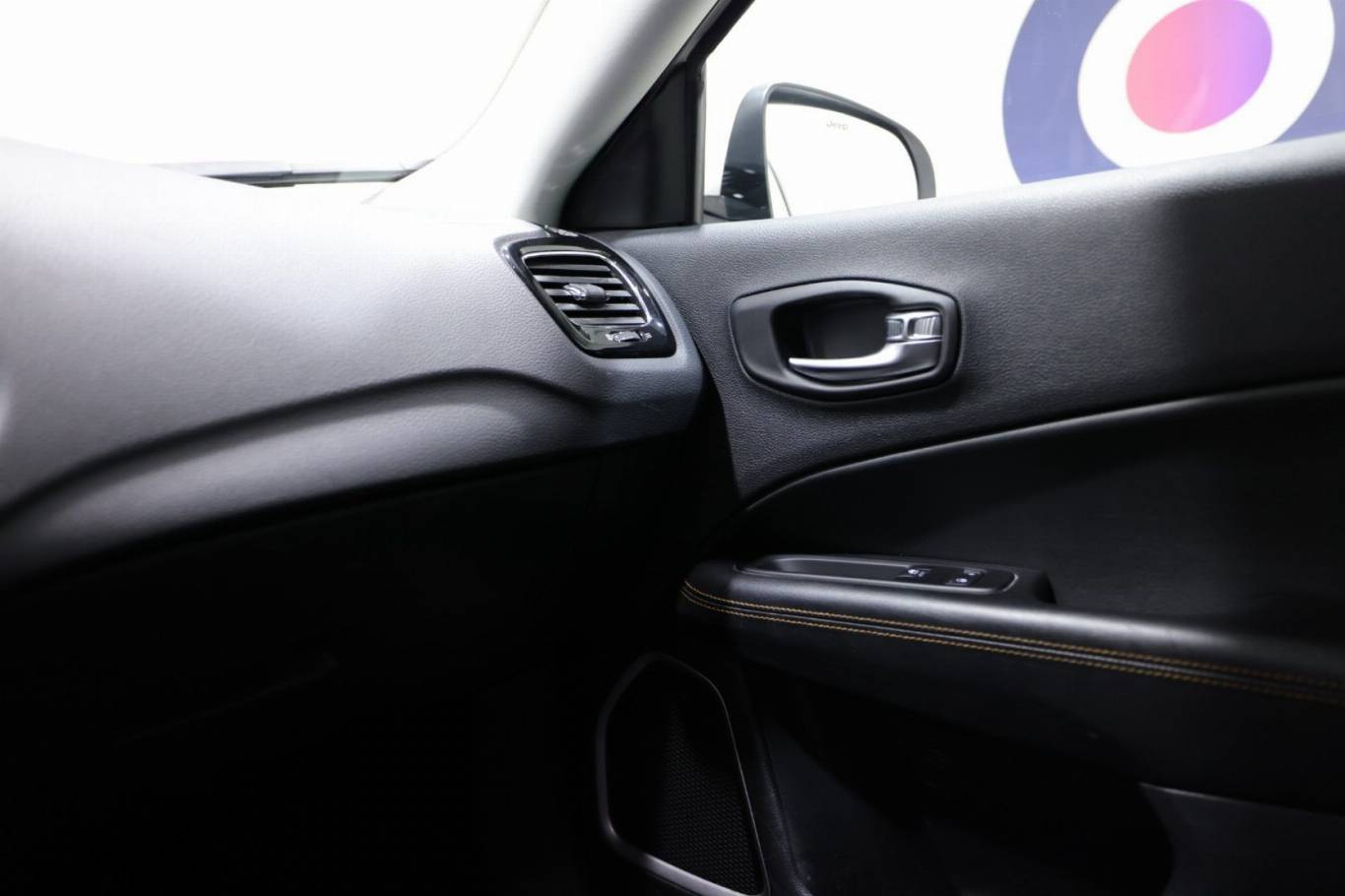 JEEP Compass 34