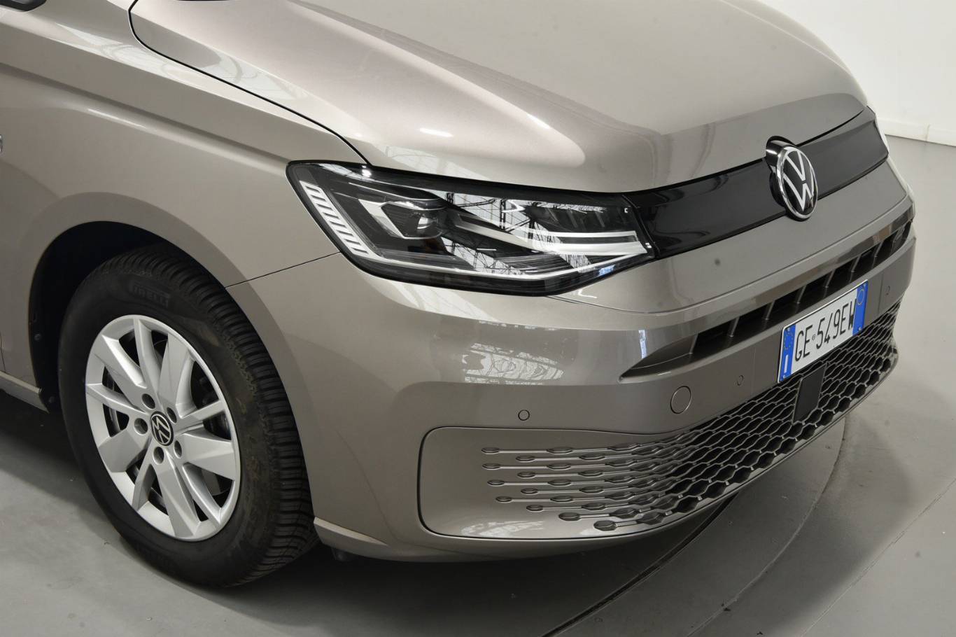 VOLKSWAGEN Caddy 43