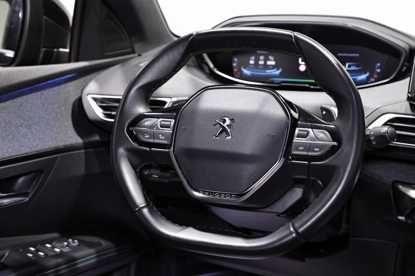 PEUGEOT 3008 44
