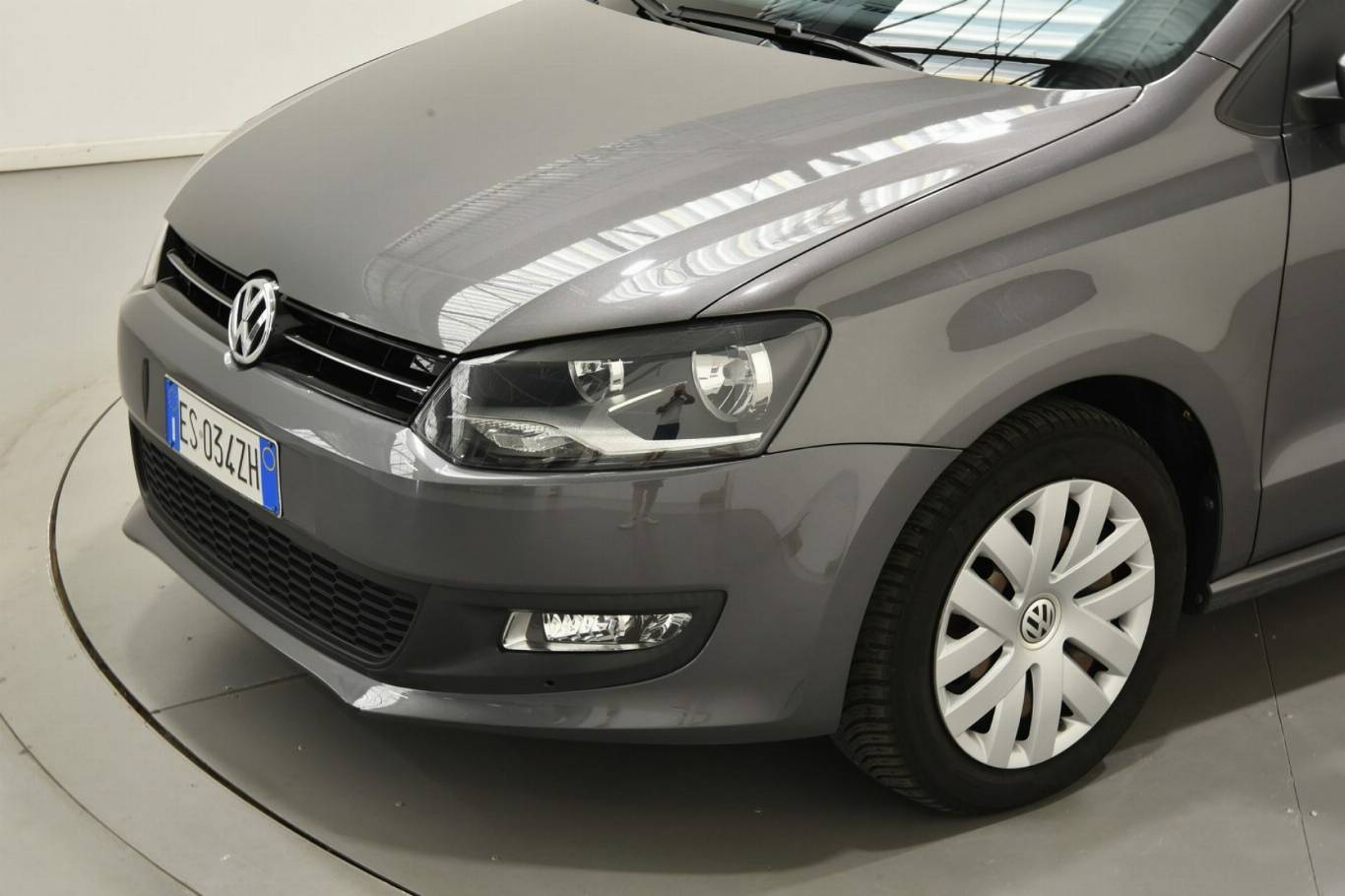 VOLKSWAGEN Polo 41