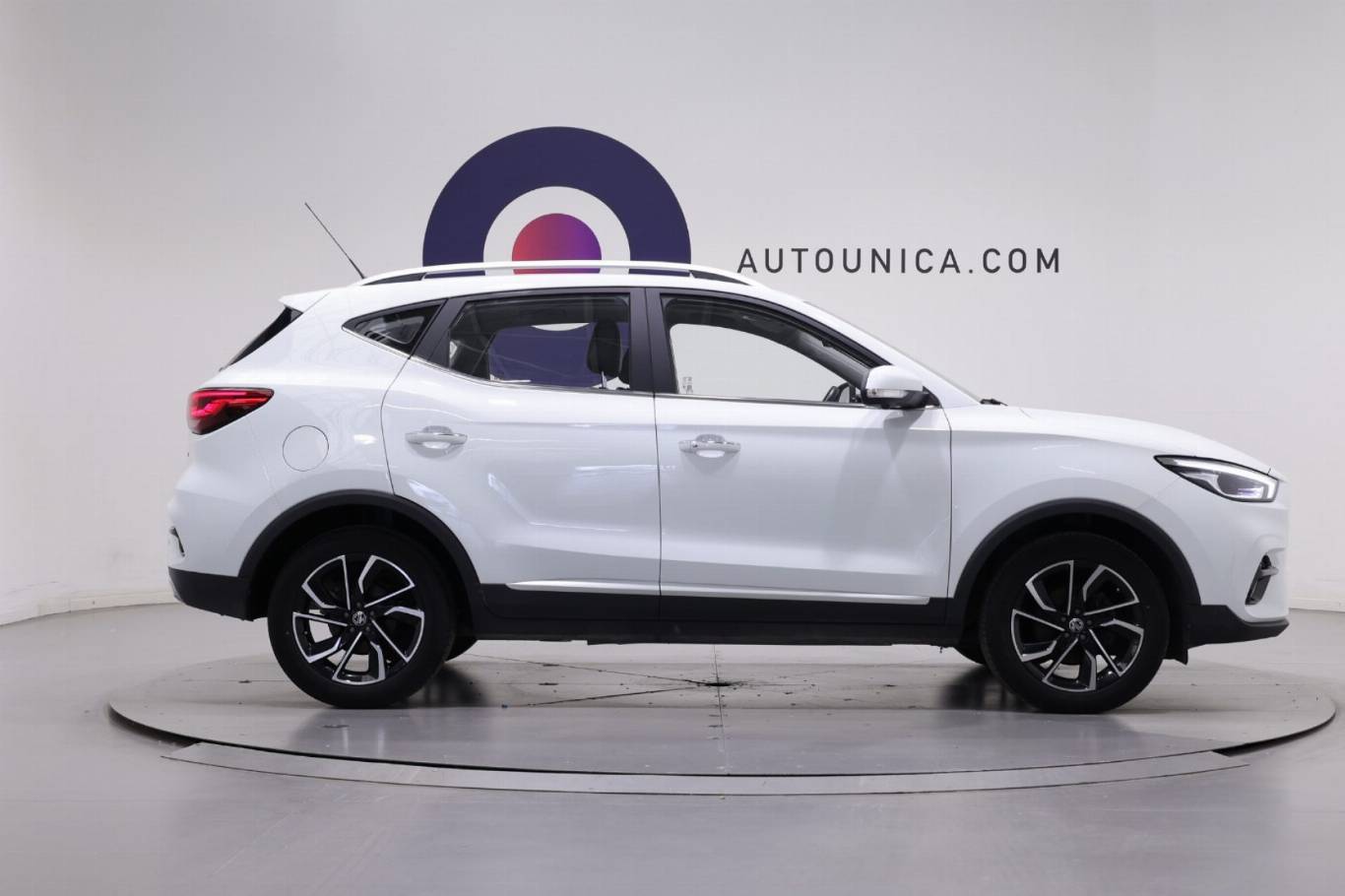 MG ZS 4