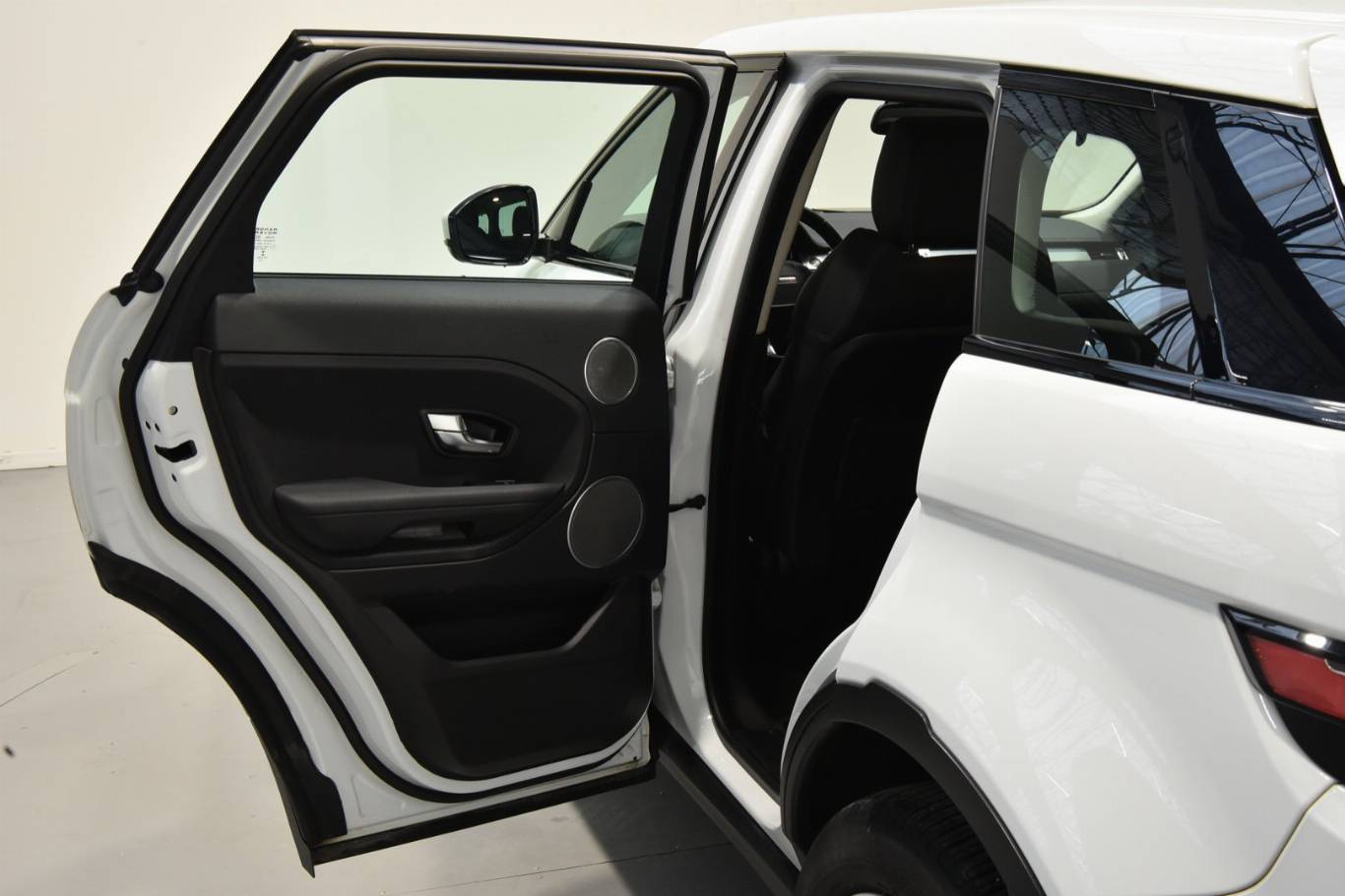 LAND ROVER Range Rover Evoque 47