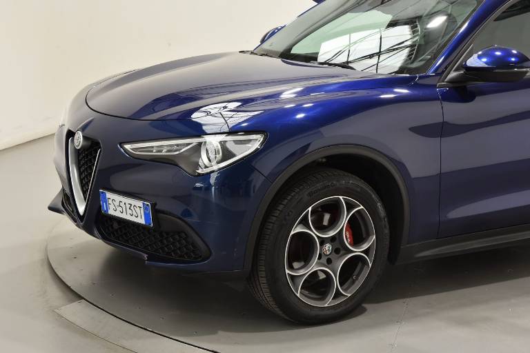 ALFA ROMEO Stelvio 13