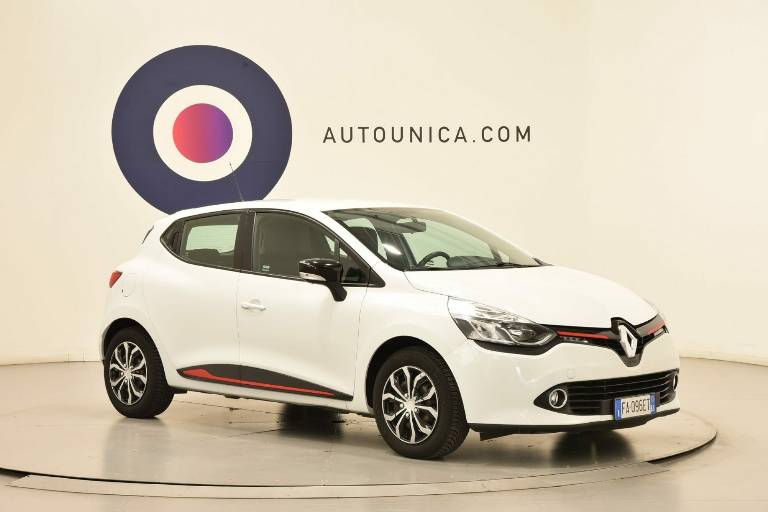 RENAULT Clio 21