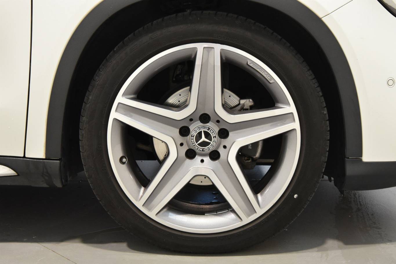 MERCEDES-BENZ GLA 200 34