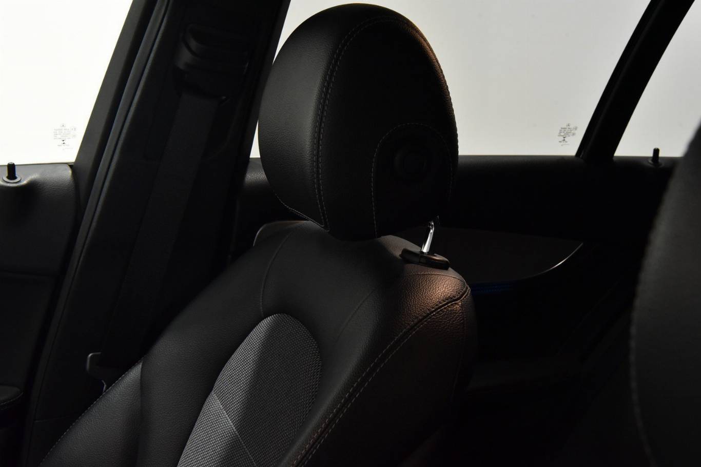 MERCEDES-BENZ C 220 20