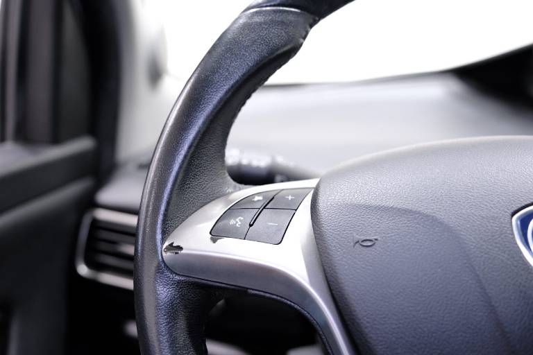 LANCIA Ypsilon 19