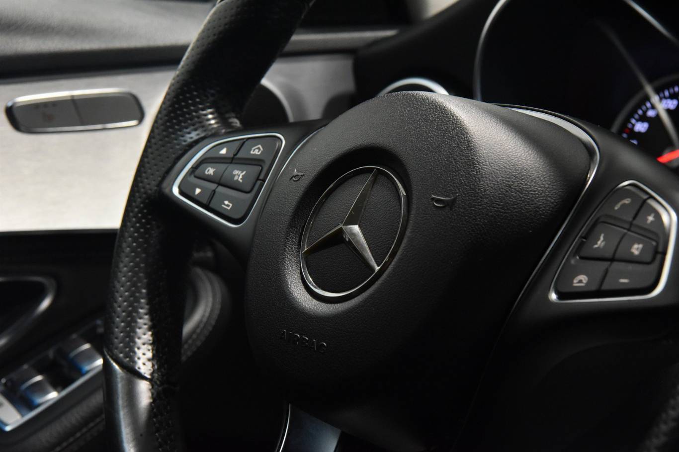 MERCEDES-BENZ C 220 24