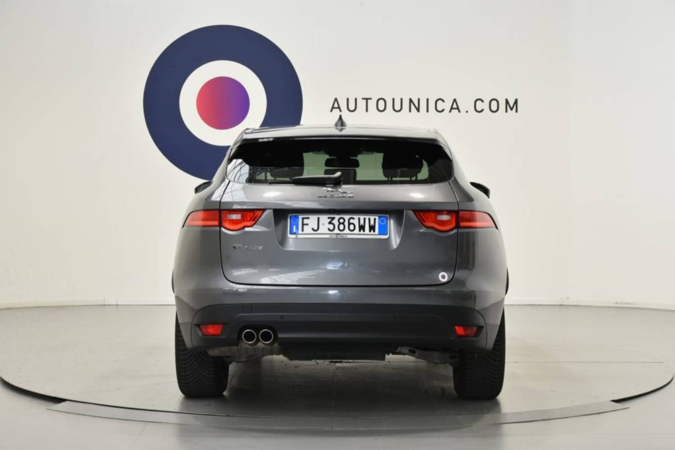 JAGUAR F-Pace 6