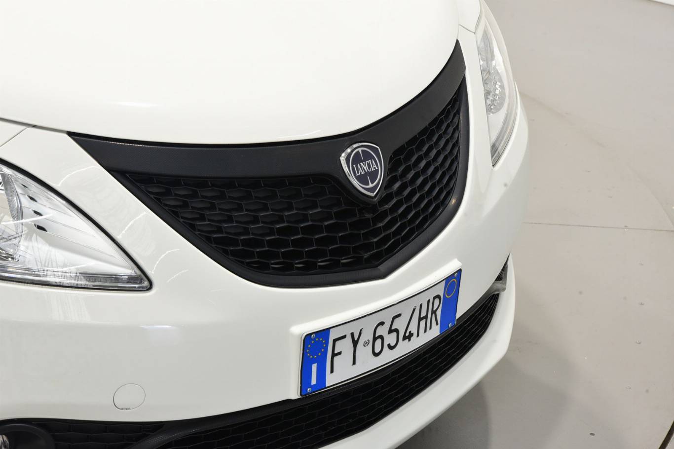 LANCIA Ypsilon 14