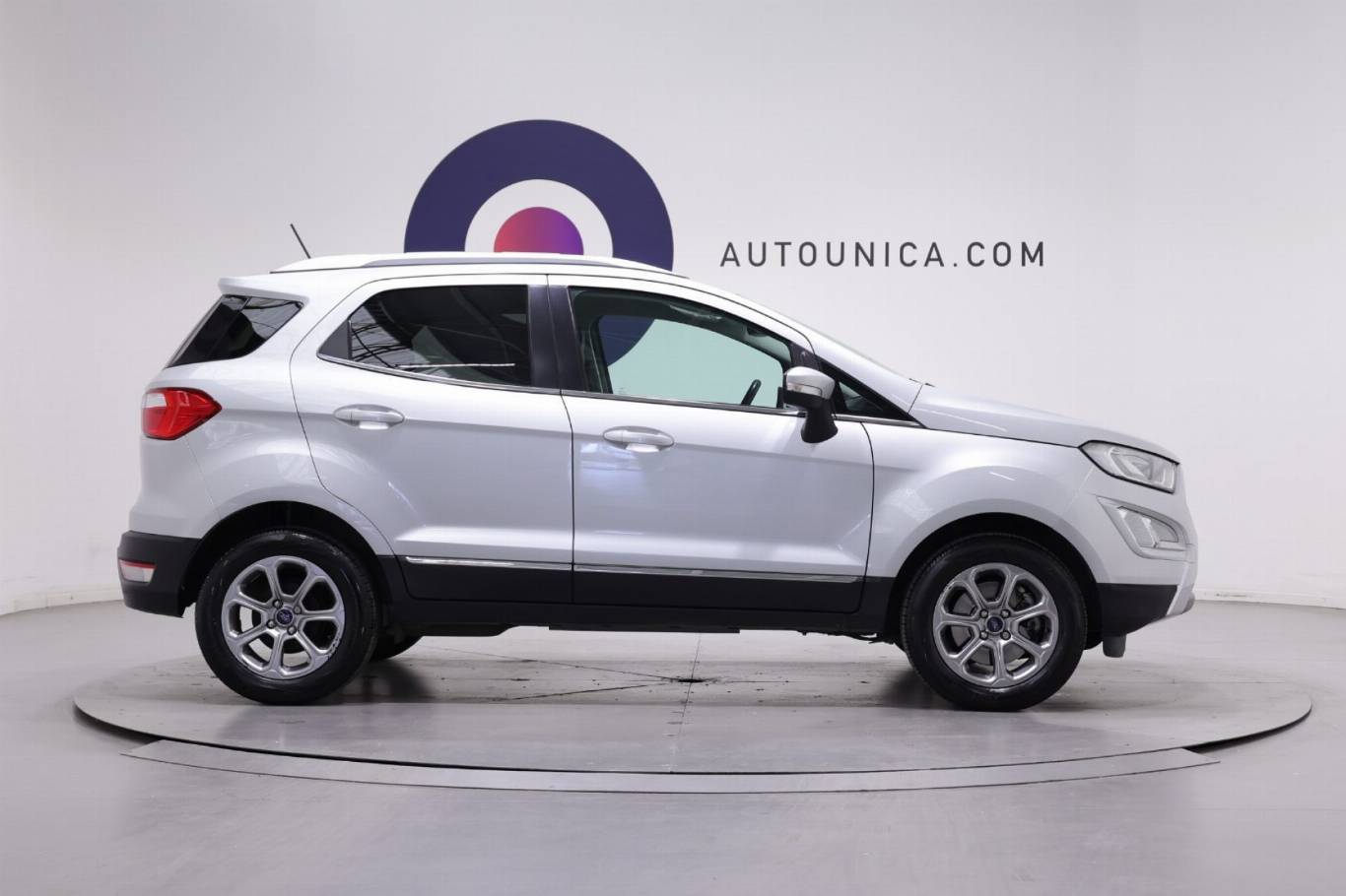 FORD EcoSport 4