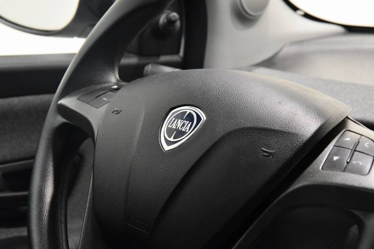 LANCIA Ypsilon 20
