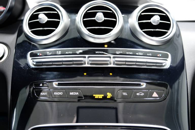 MERCEDES-BENZ C 220 27
